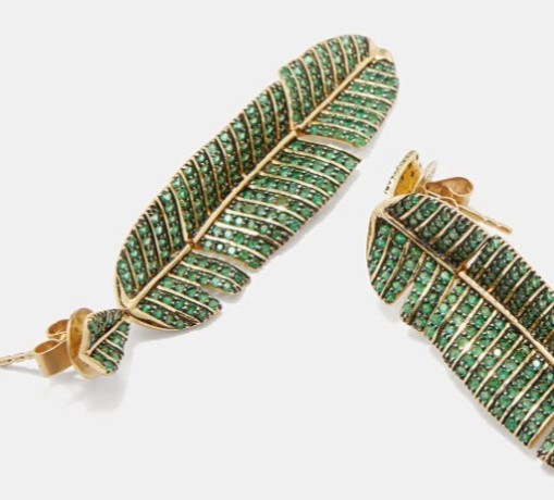 radiant-elegance-jade-jagger-paradisica-emerald-18kt-gold-earrings-big-3